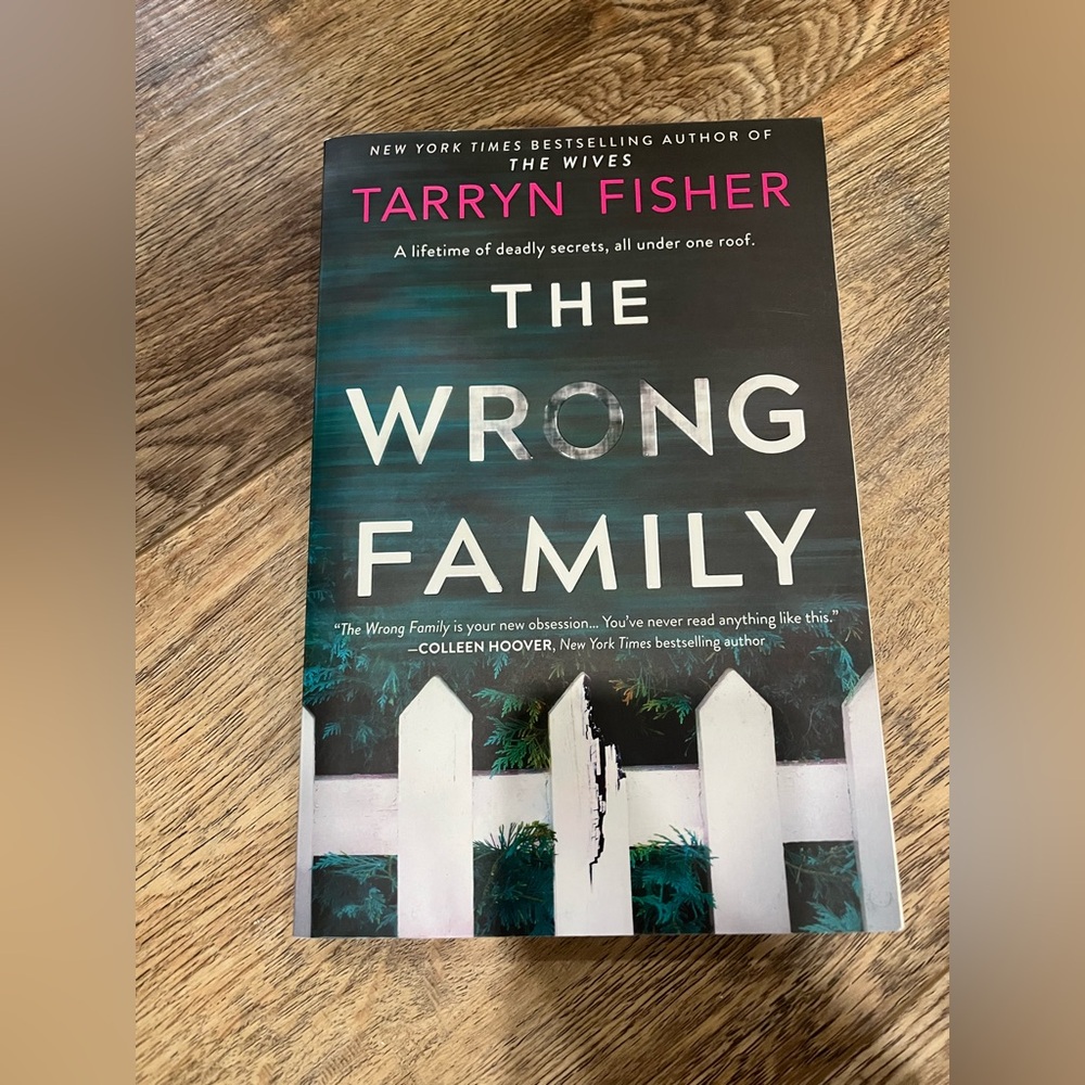 📚2/$12- books: The Wrong Family Book by Tarryn Fisher